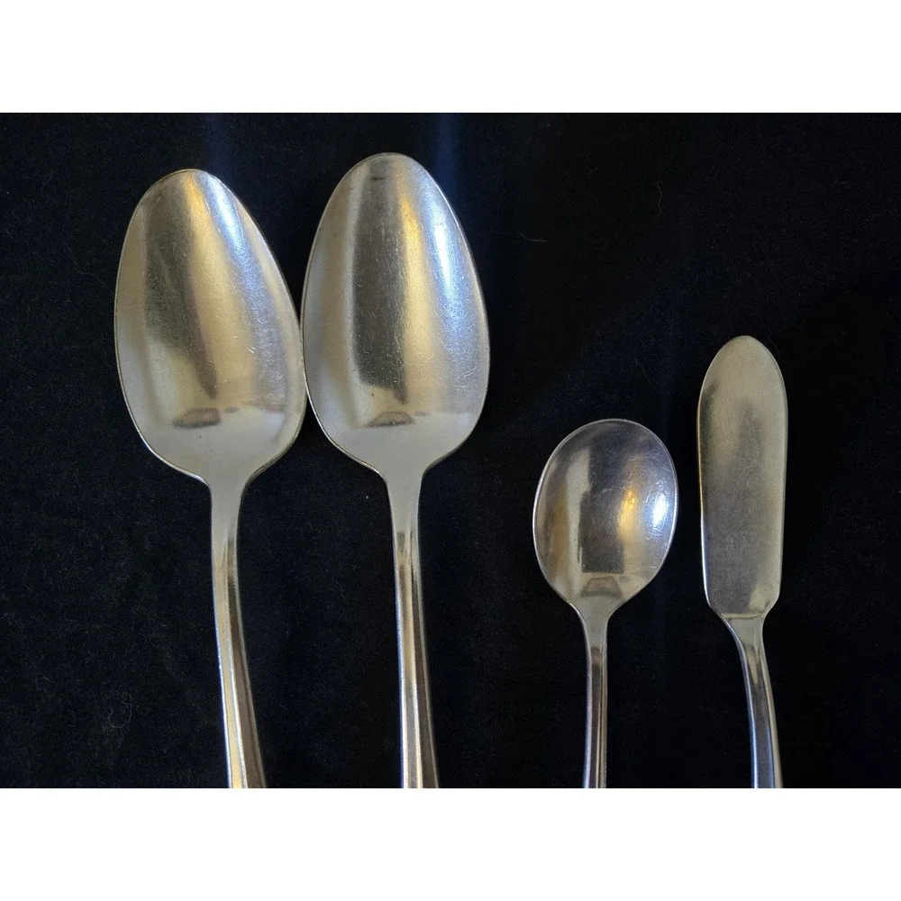 Vintage 1847 Rogets Bros Daffodil Set of 4 Serving Pieces Silverplate Flatware